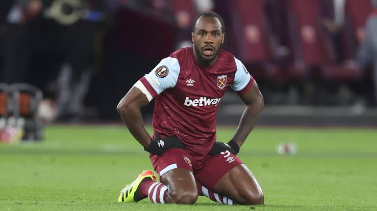 EPL: ‘They’ll win it on last day of season’ – Michail Antonio names title winners