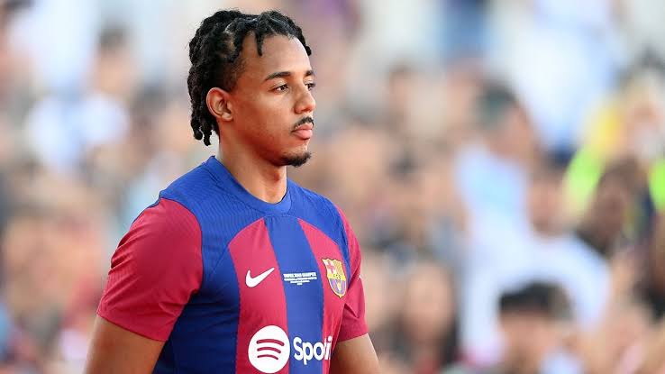 Transfer: He’s best player – Barcelona defender hails Real Madrid’s latest signing