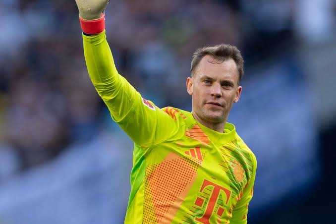 Manuel Neuer announces retirement