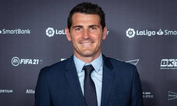 Casillas chooses best player between Messi, Ronaldo